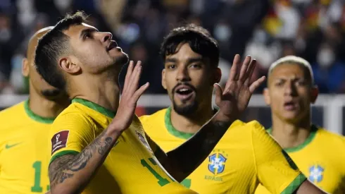 Manchester City supera o PSG e pode anunciar craque da Seleção Brasileira. (Photo by Javier Mamani/Getty Images)