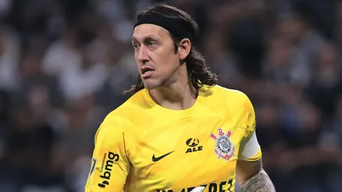 Corinthians quer fechar com goleiro de grande rival após a saída de Cássio.