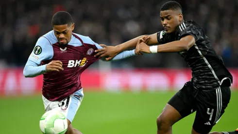 Jorrel Hato do Ajax à direita. (Photo by Michael Regan/Getty Images)