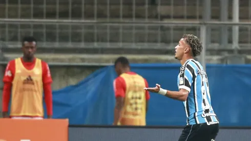 (Photo by Fernando Alves/Getty Images)