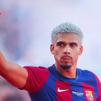 Ronald Araújo faz exigência ao Barcelona diante de 3 interessados em contratá-lo