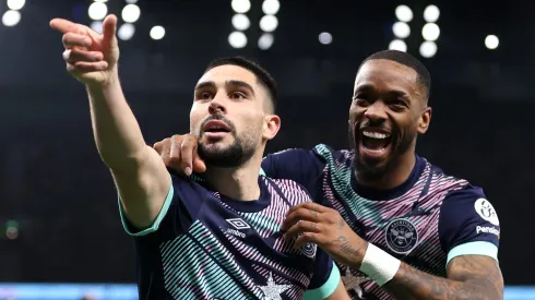 United segue na mira em jogador do Brentford (Photo by Alex Pantling/Getty Images)