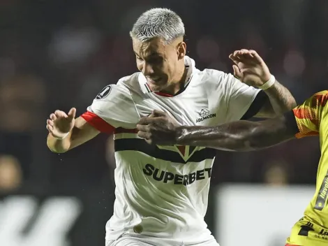 Ferreira aponta Arboleda como o melhor zagueiro que ele enfrentou