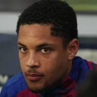 Arsenal prepara oferta milionária para tirar Vitor Roque do Barcelona