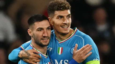 Matteo Politano e Giovanni Di Lorenzo do Napoli (Photo by Francesco Pecoraro/Getty Images)