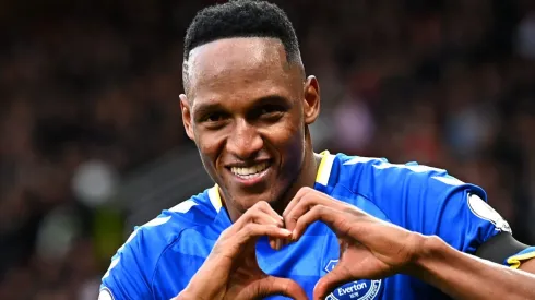 Ex-Palmeiras e Barcelona, Yerry Mina chega a acordo verbal com gigante do Brasileirão (Photo by Clive Mason/Getty Images)