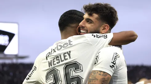 WESLEY E YURI ALBERTO. Foto: Marcello Zambrana/AGIF