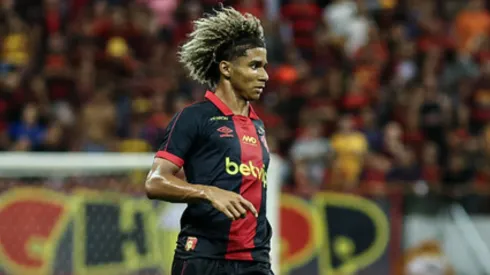 Jovem interessa a gigantes europeus (Foto: Paulo Paiva / Sport Recife / Divulgação)