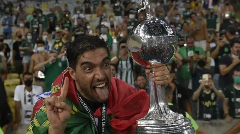 Abel Ferreira quer reforço que se encantou na Libertadores. Foto: Mauro Pimentel – Pool/Getty Images