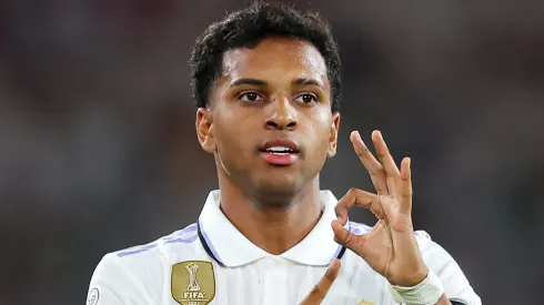 Real Madrid e Manchester City podem fechar troca de jogadores envolvendo Rodrygo (Photo by Fran Santiago/Getty Images)