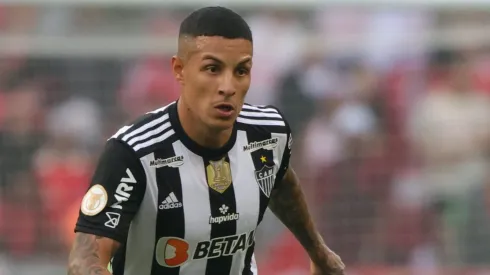 Lateral da Seleção Brasileira, Guilherme Arana é aprovado agora para reforçar gigante Rubro-Negro (Photo by Silvio Avila/Getty Images)