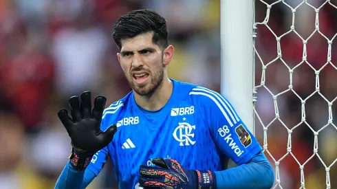 Rossi recebe oferta de R$ 40 milhões para deixar o Flamengo e clube toma decisão. Foto: Thiago Ribeiro/AGIF