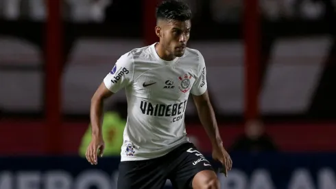 Fausto Vera está de saída do Corinthians - (Photo by Daniel Jayo/Getty Images)