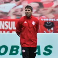 Coudet pede e Internacional negocia a contratação de craque do exterior