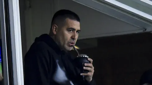 Riquelme se empolga com volante do Corinthians. Foto: Marcelo Endelli/Getty Images