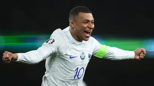 Kylian Mbappé está focado na Eurocopa 2024. Foto: Oisin Keniry/Getty Images
