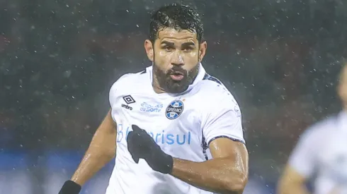 Diego Costa está lesionado (Foto: Lucas Uebel/Grêmio/Divulgação)
