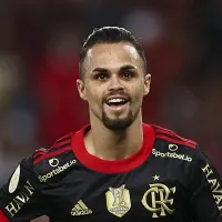Michael topa receber metade do salário para voltar a ser feliz no Flamengo