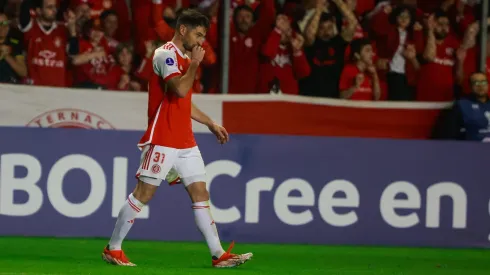 Alario desfalcou o Internacional na última partida por problema no ombro. Foto: Luiz Erbes/AGIF