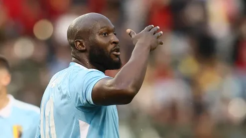 Lukaku comemora seu gol pela Bélgica no amistoso contra Luxemburgo do dia 8 de junho. (Belga News Agency / Alamy Stock Photo)