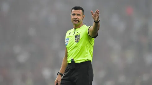 Bráulio da Silva Machado em jogo do Brasileirão 2023. Foto: Thiago Ribeiro/AGIF