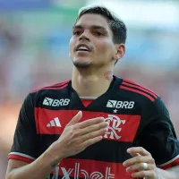 Flamengo: Ayrton Lucas treina com o grupo e pode voltar contra o Bahia