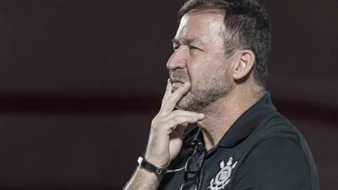 Corinthians pega todos de surpresa e encaminha acordo com jogador multicampeão pelo Flamengo. Foto: Heber Gomes/AGIF