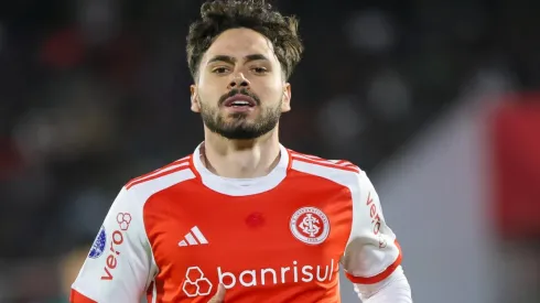 Meia do Inte está próximo de fechar com Verdão (Foto: Divulgação/Inter)