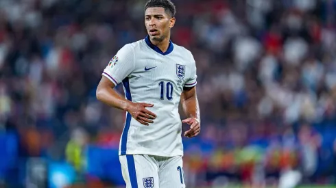 Bellingham na partida de estreia da Inglaterra na Eurocopa, contra a Sérvia. (Eibner-Pressefoto / Alamy Stock Photo)<br />
Serbien vs. England, Herren, Fussball, 1. Spieltag, EURO 2024, 16.06.2024, Europameisterschaft, Gruppe C
Foto: Eibner-Pressefoto/Bahho Kara