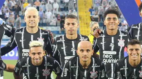 Na foto: gabriel pereira, róger guedes, mosquito, fábio santos, du queiroz. foto: rodrigo coca/agÊncia corinthians