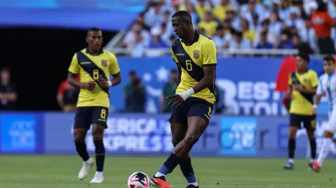 William Pacho durante partida amistosa entre Equador e Argentina, do dia 9 de junho. (SPP Sport Press Photo. / Alamy Stock Photo)