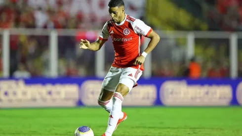 Wanderson, do Internacional, na partida do time contra o Corinthians, válida pela décima rodada do Brasileirão. (DiaEsportivo / Alamy Stock Photo)