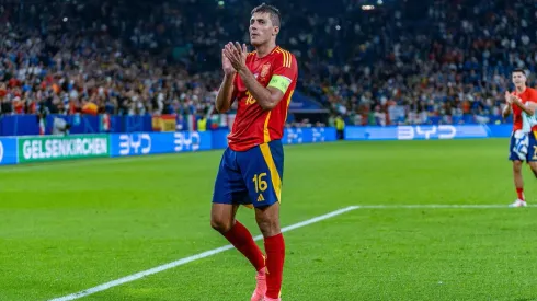 Rodri comemora vitória da Espanha contra a Itália pela segunda rodada da Euro. (Eibner-Pressefoto / Alamy Stock Photo)
Spanien vs. Italien, Herren, Fussball, 2. Spieltag, EURO 2024, 20.06.2024, Europameisterschaft, Gruppe B
Foto: Eibner-Pressefoto/Bahho Kara