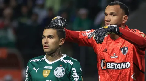 Corinthians surpreende e faz sondagem para assinar com jogador multicampeão no Brasil.