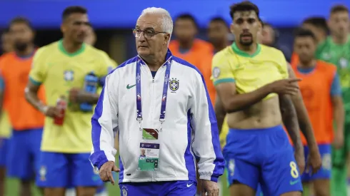 Dorival Jr. segue invicto, mas atingiu marca negativa de 23 anos pela Seleção Brasileira.