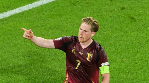 De Bruyne consegue avançar com a Bélgica. Foto: Stu Forster/Getty Images
