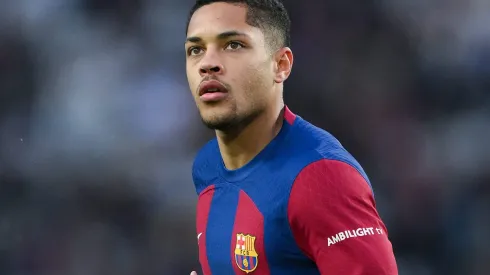 Barcelona quer vender Vitor Roque e gigante inglês faz promessa para selar acordo. (Photo by David Ramos/Getty Images)