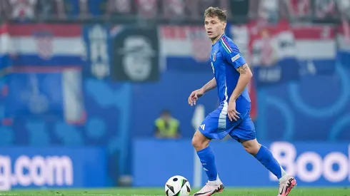 Barella em campo pela Itália na partida contra a Croácia pela Euro. (SPP Sport Press Photo. / Alamy Stock Photo)