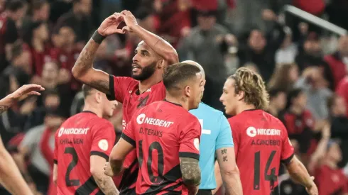 Corinthians de António Oliveira manifesta interesse em jogador do Athletico. Foto: Robson Mafra/AGIF