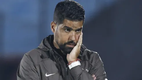 Corinthians esquece Fernando Diniz e decide contratar técnico estrangeiro para substituir António Oliveira. (Photo by Ernesto Ryan/Getty Images)ntonio Oliveira coach of Corinthians
