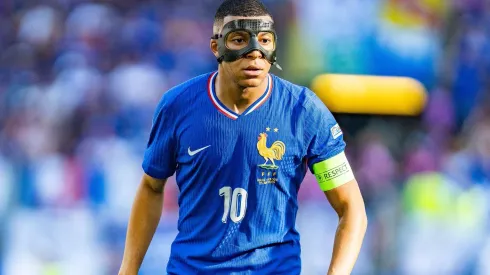 Mbappé durante o duelo entre França e Polônia pela fase de grupos da Euro. (Eibner-Pressefoto / Alamy Stock Photo)<br />
Frankreich vs. Polen, Herren, Fussball, 3. Spieltag, EURO 2024, 25.06.2024, Europameisterschaft, Gruppe D
Foto: Eibner-Pressefoto/Bahho Kara