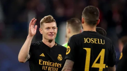 Kroos e Joselu em comemoração no Real Madrid. Foto: Alexander Hassenstein/Getty Images