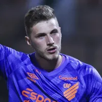 Bento, goleiro da Seleção Brasileira, deixa a Europa de lado e encaminha acerto com time inesperado