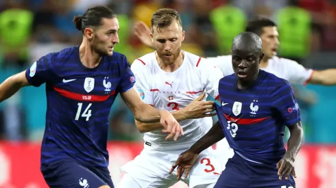 Contrato até 2027: Manchester United avança com proposta por destaque da França na Eurocopa. (Photo by Marko Djurica - Pool/Getty Images)