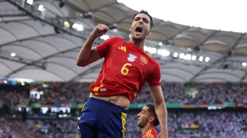 Mikel Merino marcou o gol da classificação da Espanha na Eurocopa. (Photo by Alex Livesey/Getty Images)