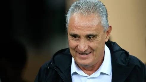 Flamengo fecha contratação de novo meio-campista após pedido de Tite.
