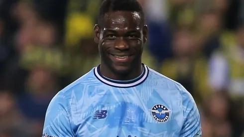 Balotelli virou alvo do Timão (Foto: Ahmad Mora/Getty Images)