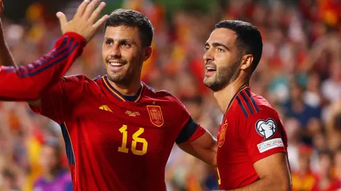 Barcelona recebe luz verde de Hansi Flick para contratar meio-campista espanhol.