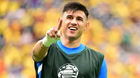 Adam Bareiro em ação pelo Paraguai.