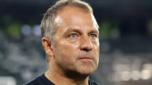 Barcelona atende Hansi Flick e decide rescindir com jogador que recebe R$ 3 milhões por mês. (Photo by Christof Koepsel/Getty Images)